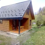 Semesterbostad під горою 2 Sheshory