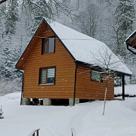 під горою 2 Сasa de vacaciones Sheshory